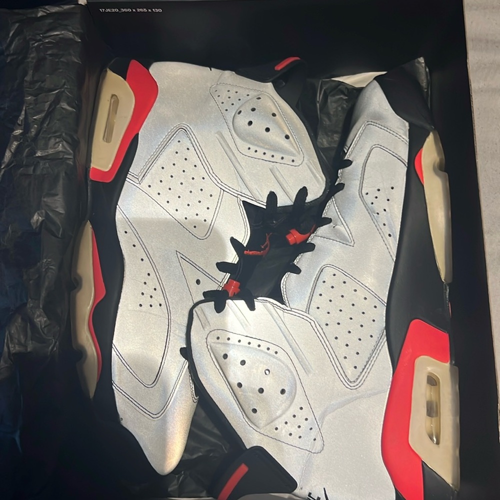 Jordan 6 Retro Reflect Silver/ Infared Black